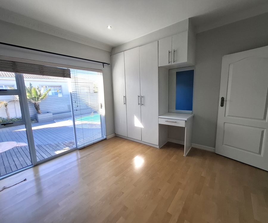 4 Bedroom Property for Sale in West Beach Western Cape